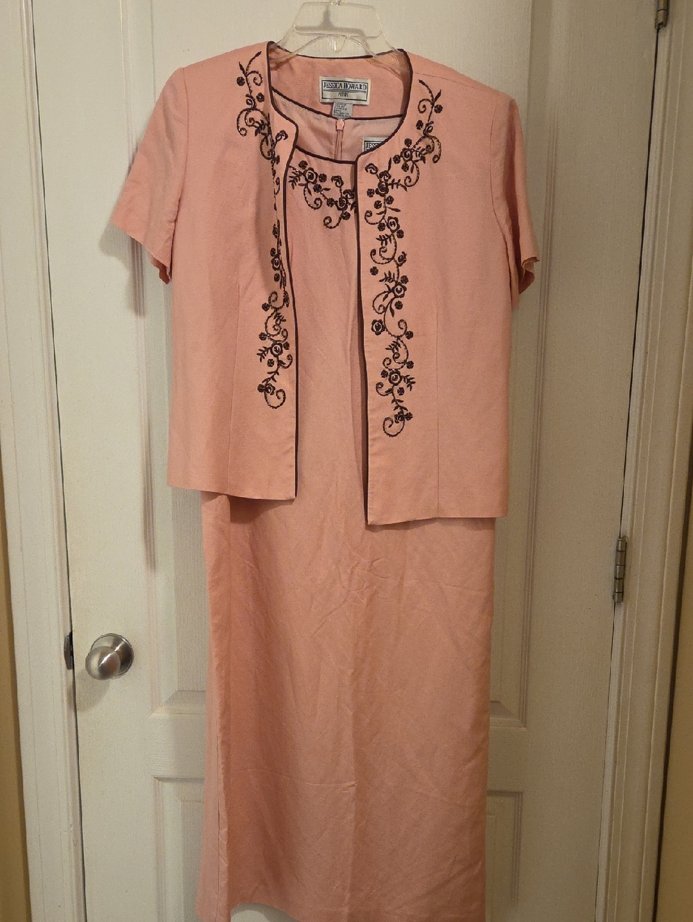 Jessica Howard Peach Pink Maxi Dress with Black Embroidery